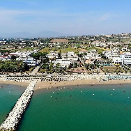 San Remo מלון 3*