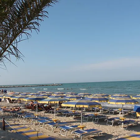 Ξενοδοχείο San Remo 3*